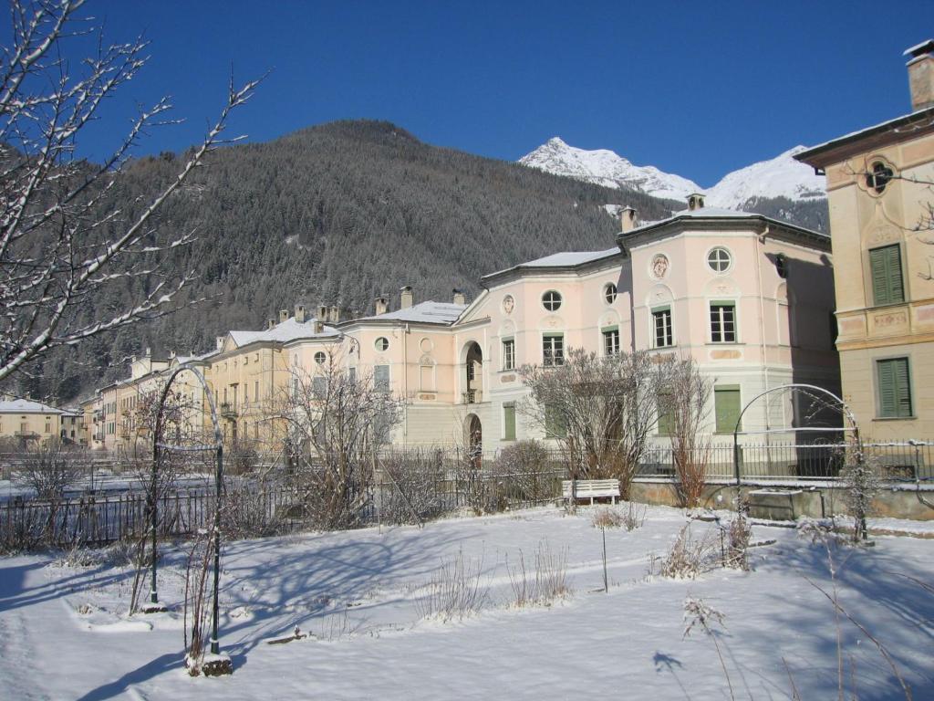 Albergo Croce Bianca Poschiavo Zewnętrze zdjęcie